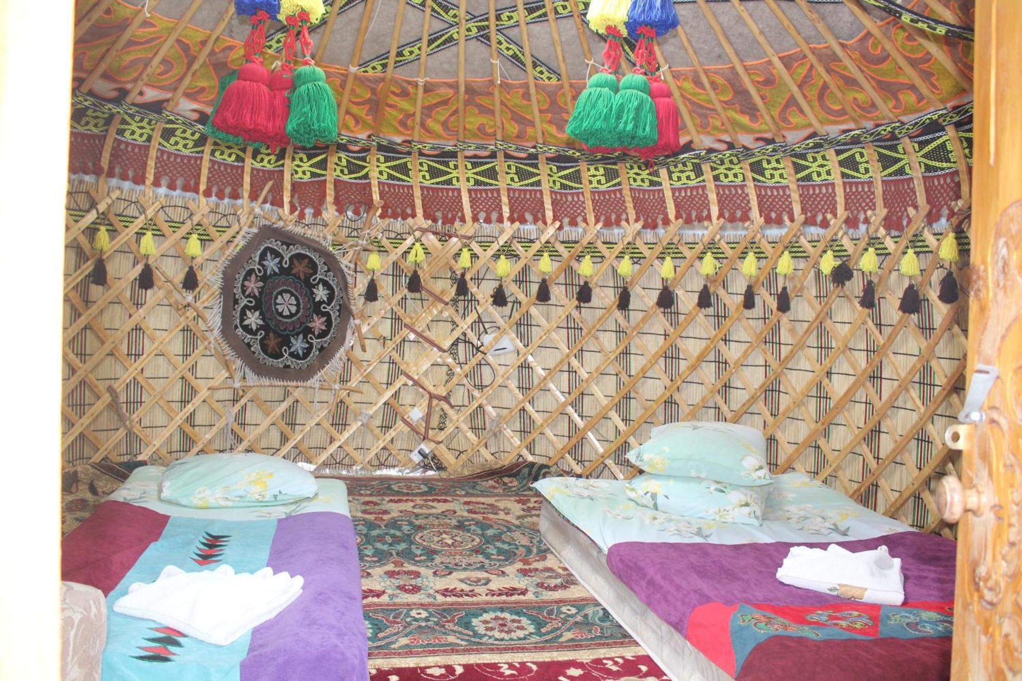 Guest House Emily Bokonbayevo Exterior foto